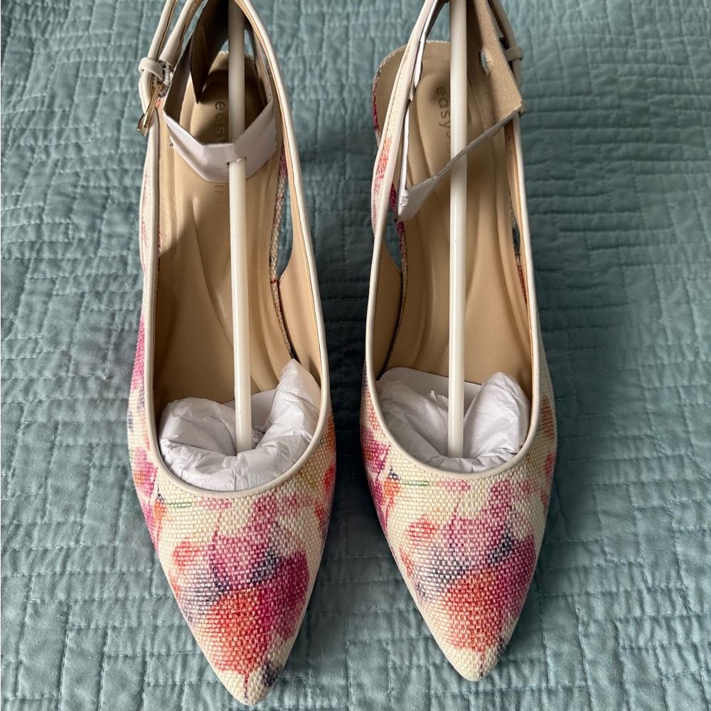 BNIB Easy Spirit Slingback Heels Sz 7.5
